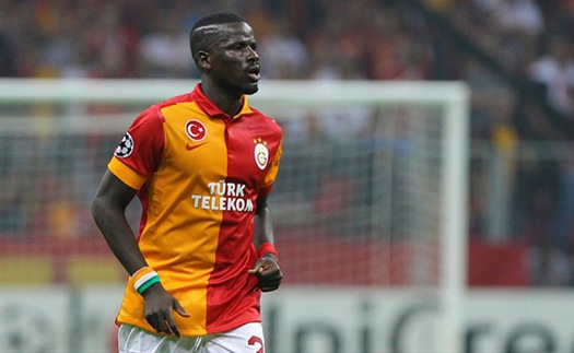 Arsenal im lặng, Galatasaray giang tay cứu giúp Eboue