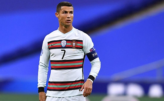 Cristiano Ronaldo mắc Covid-19