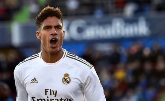 MU xác nhận đạt thỏa thuận với Real Madrid về Varane