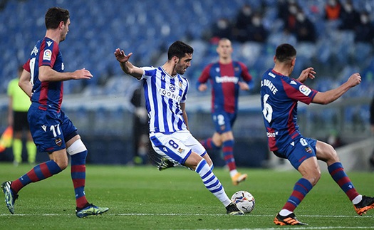 Soi kèo nhà cái Levante vs Sociedad. Nhận định, dự đoán bóng đá La Liga (02h00, 7/5)