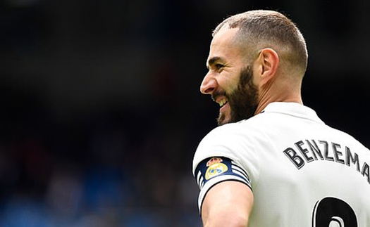 Real Madrid 2-1 Eibar: Benzema tỏa sáng, Real tìm lại cảm giác chiến thắng