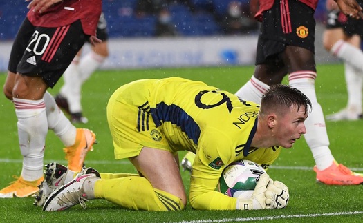 Brighton 0-3 MU: Solskjaer đề cao Henderson, khuyên cầu thủ nên học tập Mata