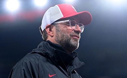 Liverpool: Klopp bực tức vì bị huyền thoại MU chê cẩu thả