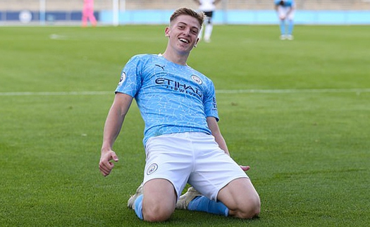 Con trai 'huyền thoại ném biên' Rory Delap sắp ra mắt đội một Man City