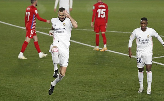 Real Madrid 2-0 Granada: Thắng nhẹ nhàng, Real bám đuổi Atletico Madrid