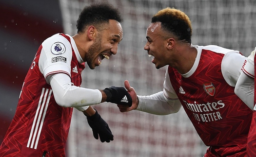 Arsenal 4-2 Leeds: Aubameyang lập hattrick, Arsenal thắng dễ trên sân nhà