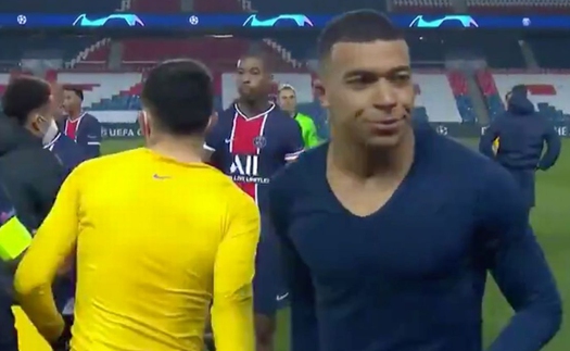 Mbappe từ chối cơ hội đổi áo với Messi