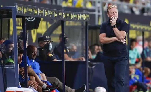 Barcelona lại hòa, HLV Koeman mỉa mai trọng tài vì rút thẻ đỏ