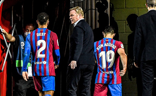 Barcelona chính thức sa thải Koeman