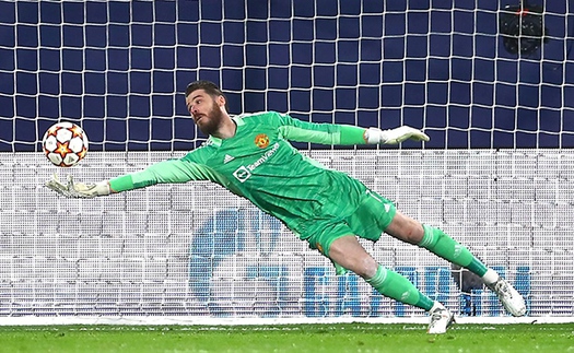 MU trở lại trên đôi tay của De Gea