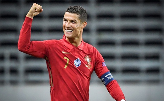 Ronaldo được khắc tượng tại Ấn Độ