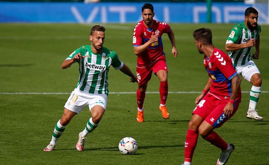 Soi kèo nhà cái Real Betis vs Elche. Nhận định, dự đoán bóng đá La Liga (02h30, 16/8)