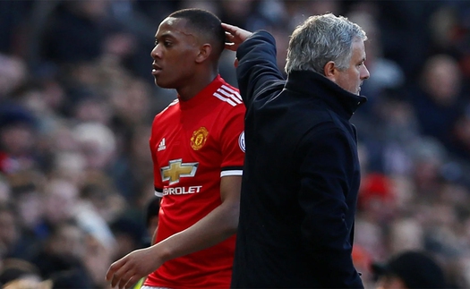 Martial chỉ trích Mourinho và Solskjaer