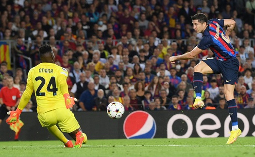 Barcelona 3-3 Inter: Lewandowski lập cú đúp, Barca vẫn lâm nguy