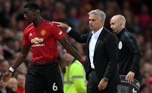 Lộ clip Paul Pogba thách thức Jose Mourinho trên sân tập