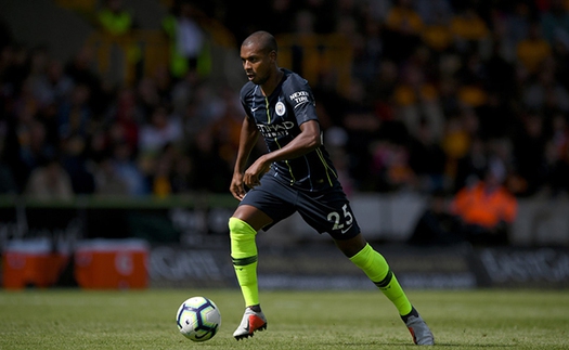 Man City ngày càng đáng gờm với nghệ thuật bóng tối của 'sát thủ' Fernandinho