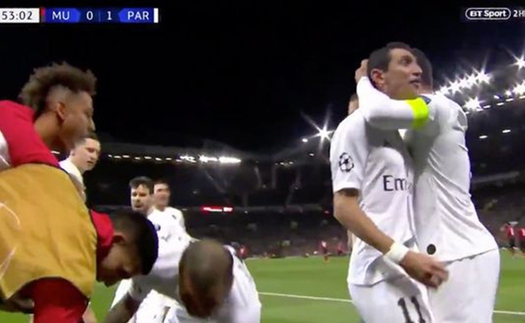 M.U 0-2 PSG: Di Maria ăn mừng quá khích, văng tục thẳng mặt CĐV M.U