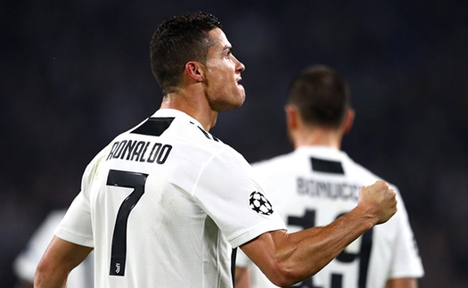 VIDEO: Ronaldo thể hiện tố chất thủ lĩnh ở trận Juventus thắng Atletico 3-0