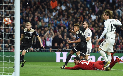 ĐIỂM NHẤN Real Madrid 1-4 Ajax: Dusan Tadic thăng hoa. Sergio Ramos là tội đồ. Real thất bại vì hàng thủ