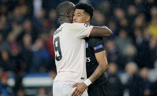 Ngả mũ thán phục trước hành động của Lukaku với 'tội đồ' của PSG