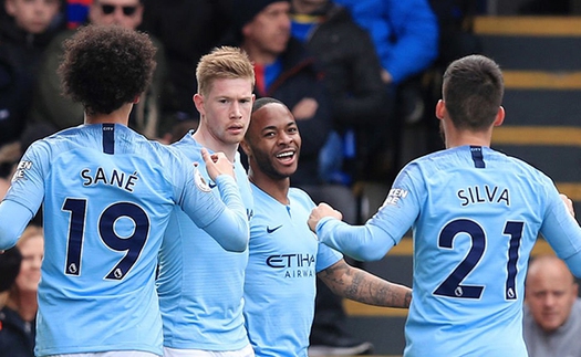 Crystal Palace 1-3 Man City: Raheem Sterling lập cú đúp, Man City lấy lại ngôi đầu Premier League