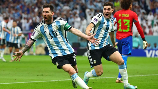 ĐIỂM NHẤN Argentina 2-0 Mexico: Messi là nguồn sống