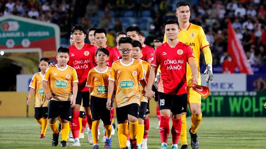 Bóng đá Việt Nam: Mong manh hai chữ chuyên nghiệp
