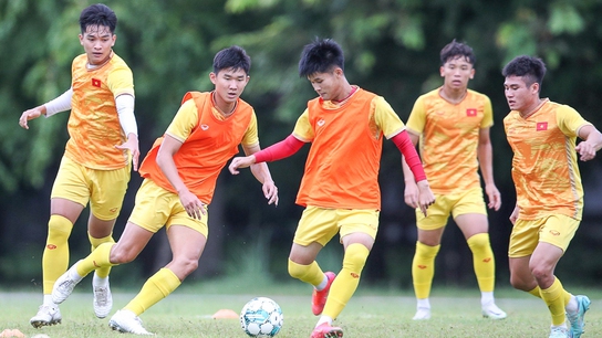 3 sao trẻ tập huấn J-League lọt danh sách đội tuyển U19 Việt Nam du đấu tại Trung Quốc