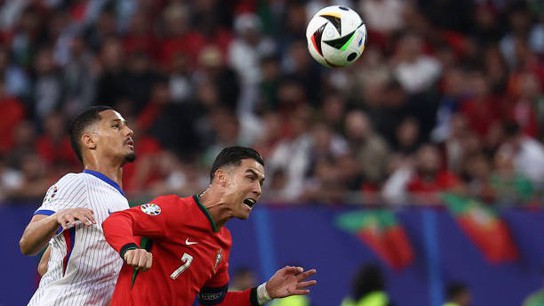 TRỰC TIẾP bóng đá Bồ Đào Nha vs Pháp: Bruno Fernandes không thắng được thủ môn đối phương (0-0, H2)
