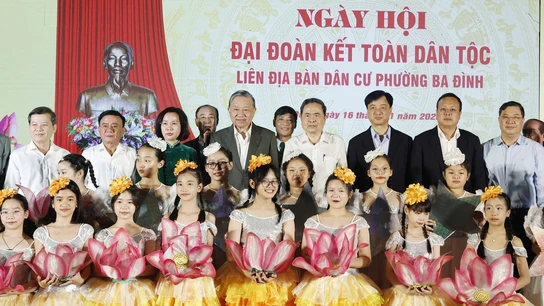 Tổng Bí thư Tô Lâm dự Ngày hội Đại đoàn kết dân tộc tại phường Ba Đình, Hà Nội