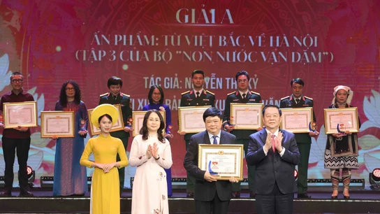 Lễ trao giải thưởng các tác phẩm về học và làm theo Chủ tịch Hồ Chí Minh