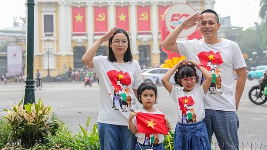 Ngày Gia đình Việt Nam (28/6): Khi yêu thương mạnh hơn bạo lực