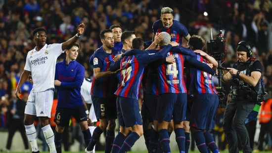 Barca hạ Real ở 'kinh điển', cuộc đua vô địch Liga đã hạ màn