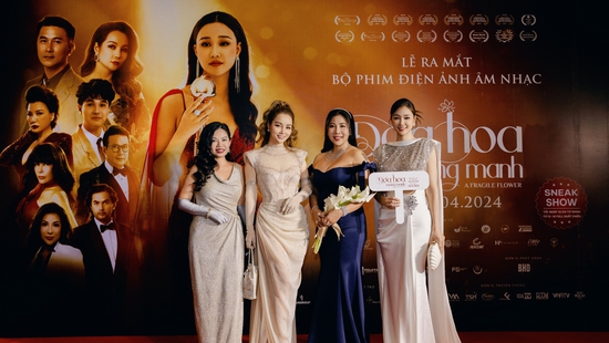 'Đóa hoa mong manh' chính thức công chiếu tại Việt Nam sau khi 'ẵm' 9 giải thưởng tại các LHP quốc tế