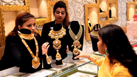 Thị trường vàng, tỷ giá - Bài 3: Kinh nghiệm ngăn chặn 'vàng hóa' của Ấn Độ
