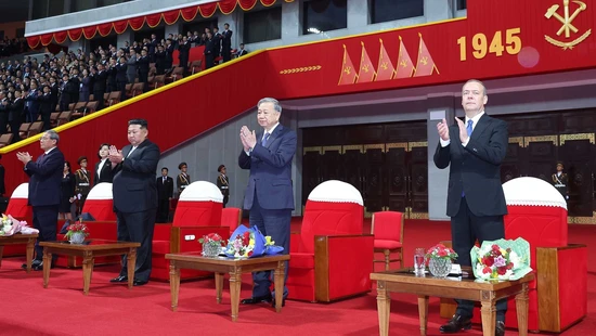 Tổng Bí thư Tô Lâm dự chương trình nghệ thuật Kỷ niệm 80 năm thành lập Đảng Lao động Triều Tiên