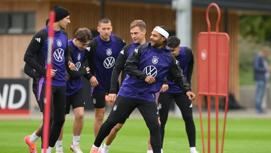 Nhìn đội hình tuyển Đức mà thấy... nản