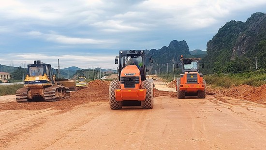 Điều chỉnh dự toán chi đầu tư phát triển và kế hoạch đầu tư công năm 2025