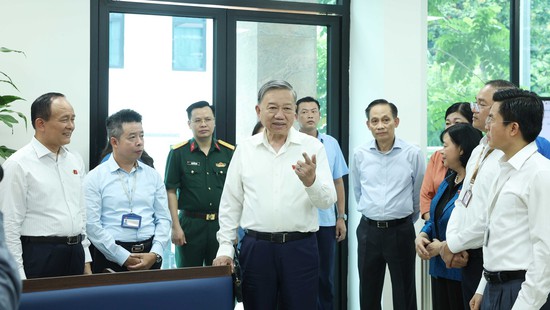 Khi bộ máy nhẹ đi, động lực phát triển được mở ra