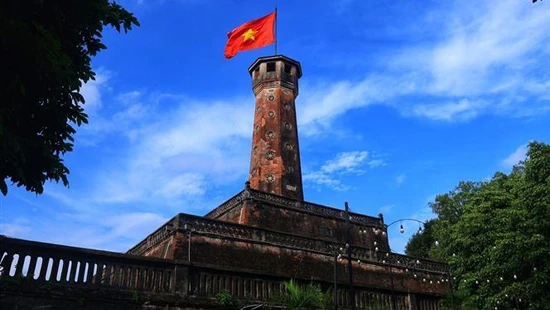 Cột cờ Hà Nội - từ biểu tượng đến trải nghiệm mới