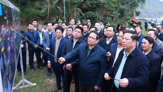 Thủ tướng chỉ đạo đẩy nhanh tiến độ dự án đường sắt Lào Cai - Hà Nội - Hải Phòng