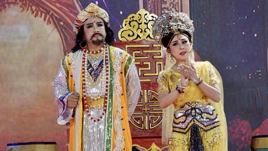 NSƯT Lê Tứ hoan hỷ tham gia Đại lễ Vesak 2025