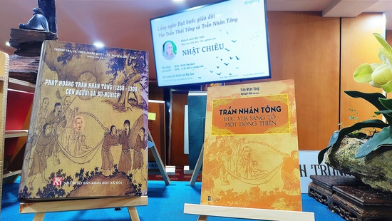 Cùng nhà văn Nhật Chiêu "lắng nghe Bụt bước giữa đời"