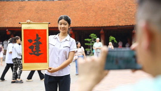 Góc nhìn 365: Văn Miếu mùa thi