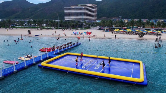 Độc lạ sân pickleball trên biển ở Việt Nam