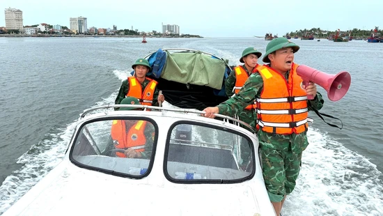 Đêm 21/7 xuất hiện nhiều hình thái thời tiết nguy hiểm do bão số 3