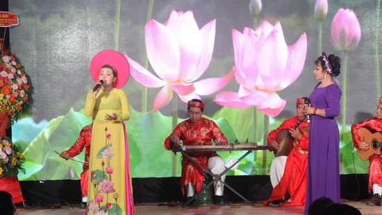 Nỗ lực bảo tồn và phát huy giá trị Đờn ca tài tử Nam Bộ