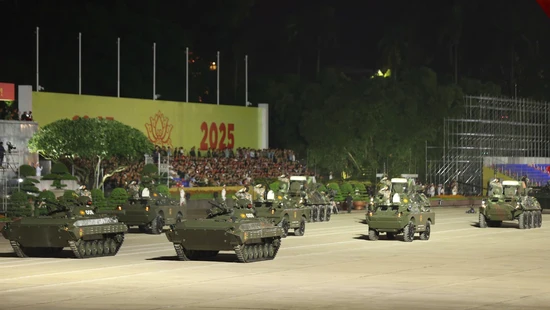 VIDEO trực tiếp: Tổng hợp luyện diễu binh, diễu hành lần thứ nhất chương trình A80