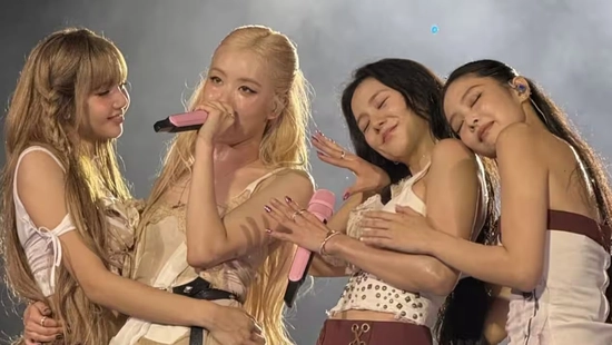 Blackpink tiếp tục thống lĩnh toàn cầu: MV "Pink Venom" đạt mốc 1 tỷ lượt xem  