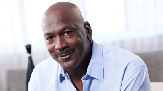 Huyền thoại Michael Jordan: Bản hợp đồng nhiều tỉ đô vượt thời gian